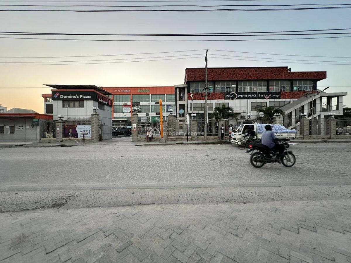 Modern Gigantic Multi Purpose Complex, Orchid Road, Lafiaji, Lekki, Lagos, Plaza / Complex / Mall for Sale