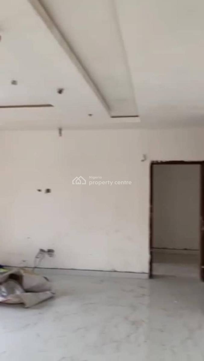 Lovely 2 Bedroom Flat, Omole Phase 2, Ikeja, Lagos, Flat / Apartment for Rent