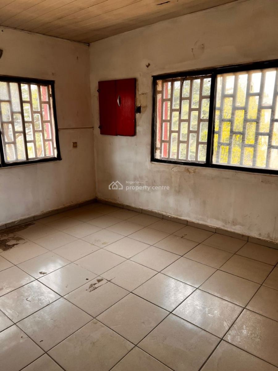4 Bedroom Flat, Benghazi Street, Zone 4, Wuse, Abuja, Flat / Apartment for Sale