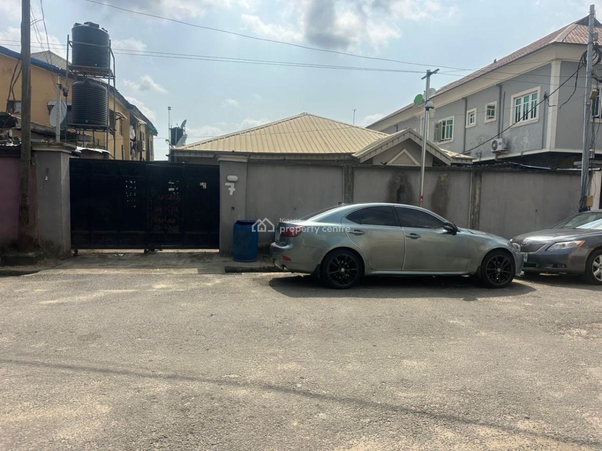 3 Bedroom Bungalow on a Full Plot, Surulere, Lagos, Detached Bungalow for Sale