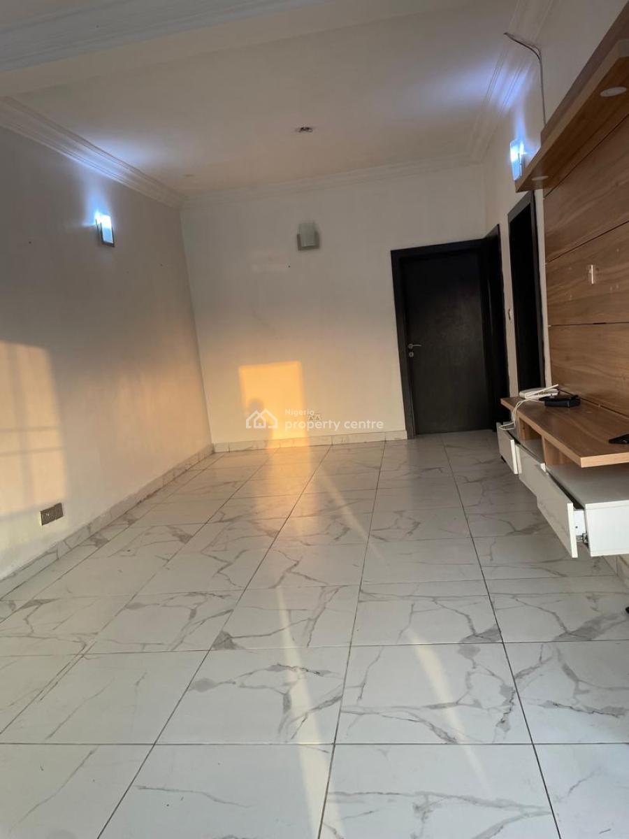 Service 2 Bedrooms, Chevron Drive, Lekki Expressway, Lekki, Lagos, House for Rent