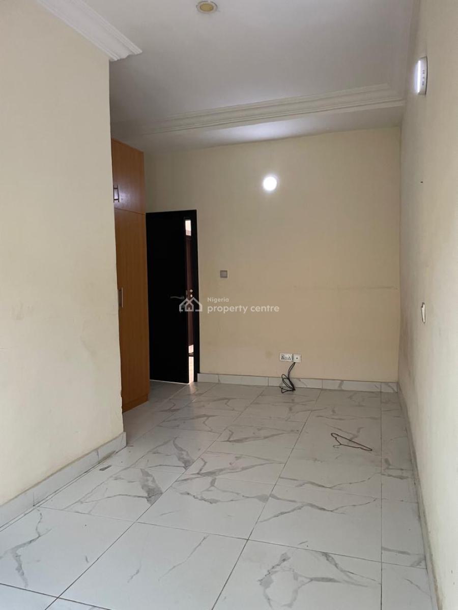 Service 2 Bedrooms, Chevron Drive, Lekki Expressway, Lekki, Lagos, House for Rent