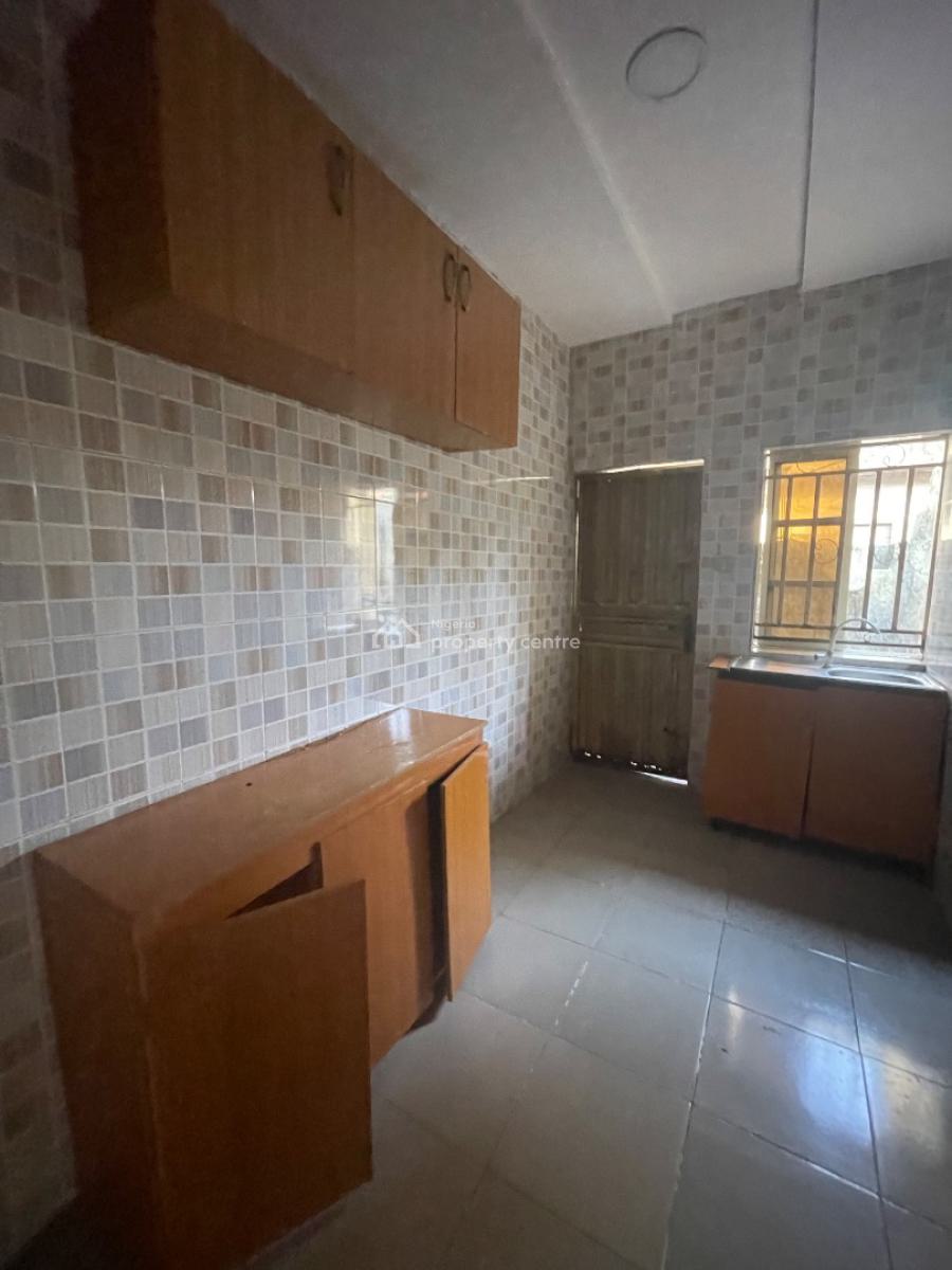 Beautiful 2 Bedroom Apartment in an Estate, Sangotedo, Ajah, Lagos, Flat / Apartment for Rent