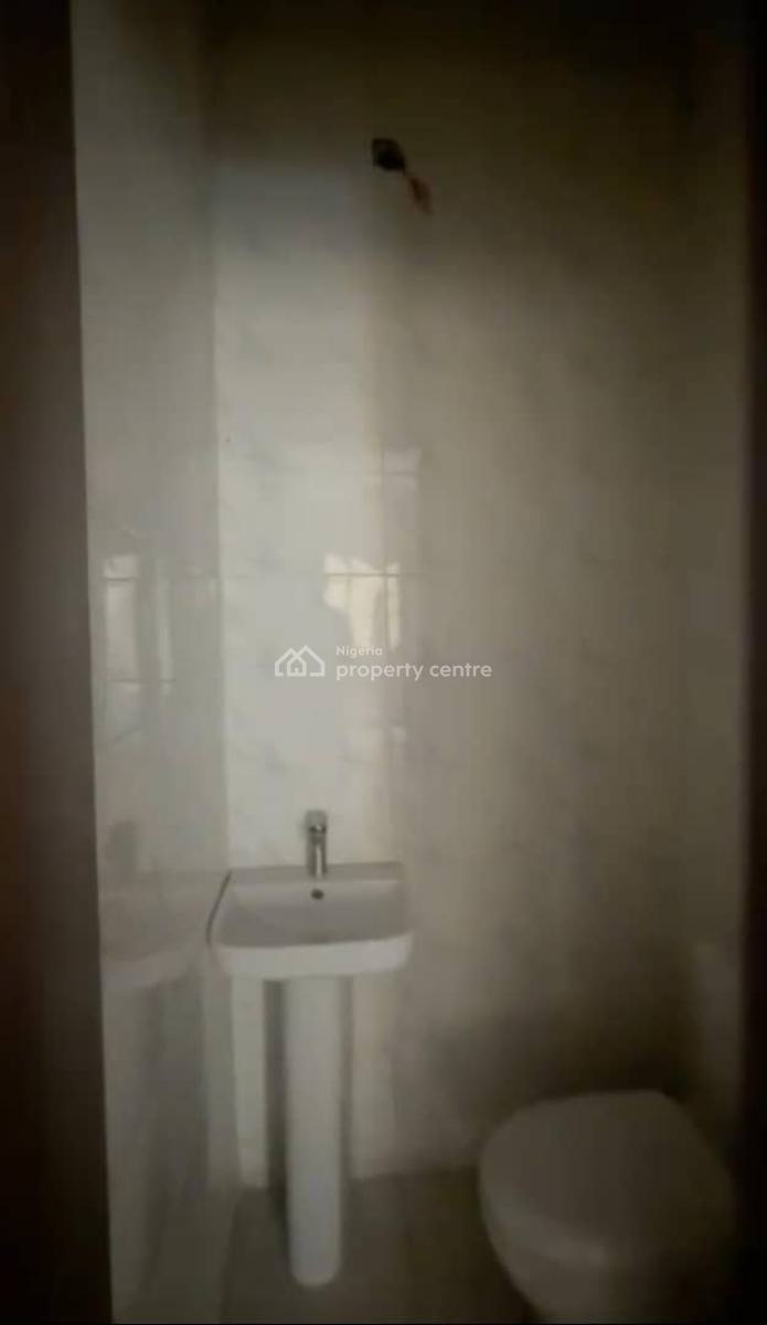 Lovely 3 Bedroom Flat, Off Ogulana Drive, Surulere, Lagos, Flat / Apartment for Rent
