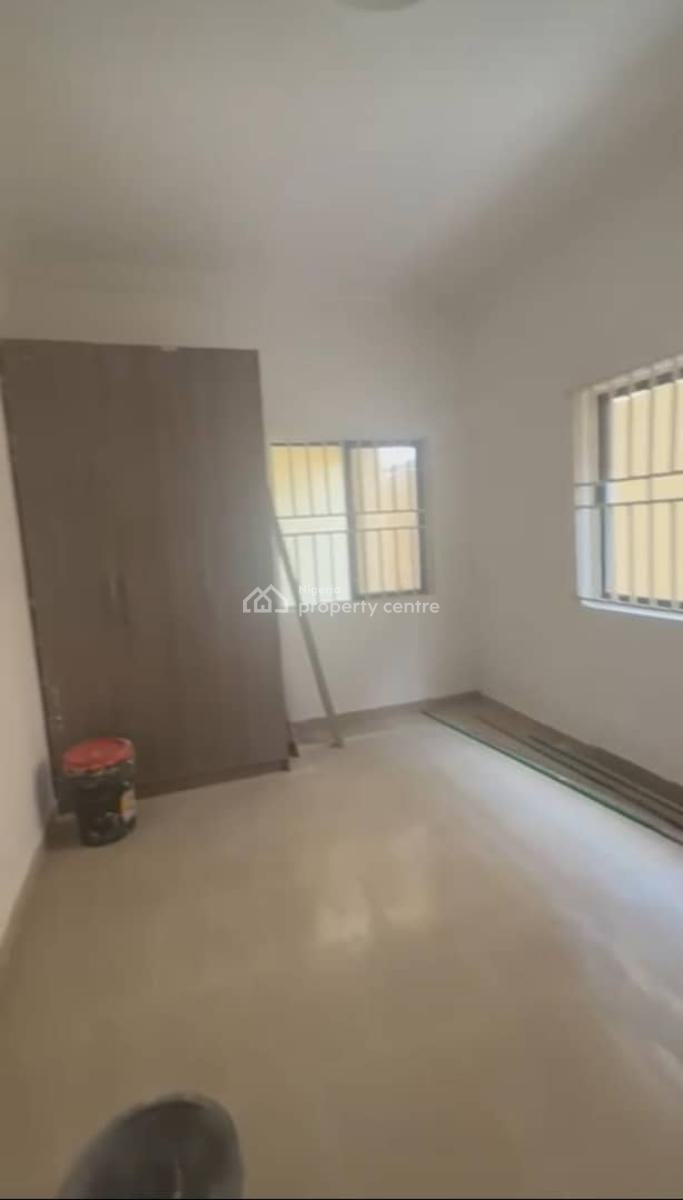 Lovely 3 Bedroom Flat, Off Ogulana Drive, Surulere, Lagos, Flat / Apartment for Rent