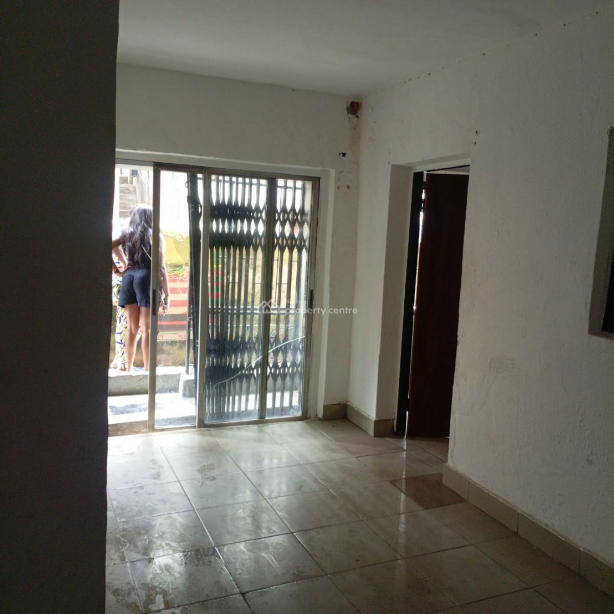 Spacious 3 Bedroom Flat, Off Adetola Street, Aguda, Surulere, Lagos, Flat / Apartment for Rent