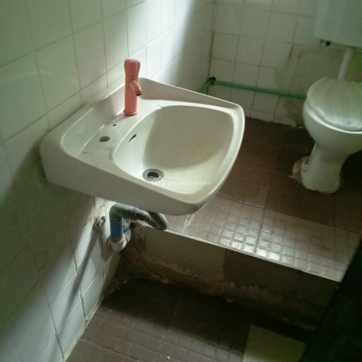 Spacious 3 Bedroom Flat, Off Adetola Street, Aguda, Surulere, Lagos, Flat / Apartment for Rent