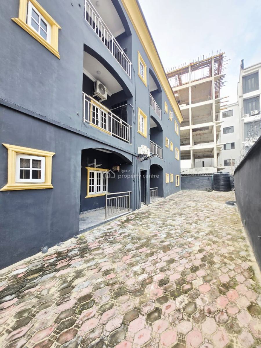 Spacious 1-bedroom Apartment, Osapa, Lekki, Lagos, Flat / Apartment for Rent