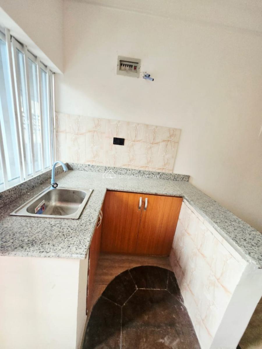 Spacious 1-bedroom Apartment, Osapa, Lekki, Lagos, Flat / Apartment for Rent