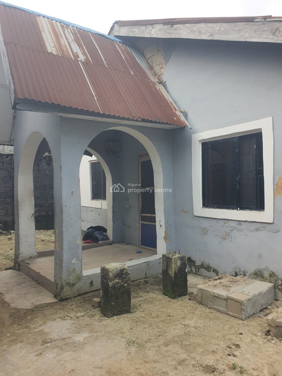 Spacious Mini Flat with 2 Toilets in an Estate and in Good Location, Badore Road, Badore, Ajah, Lagos, Mini Flat (room and Parlour) for Rent