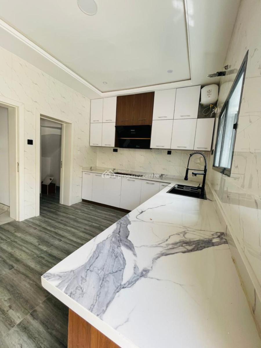 Alluring 4 Bedroom Semi Detached Duplex, Surulere, Lagos, House for Sale