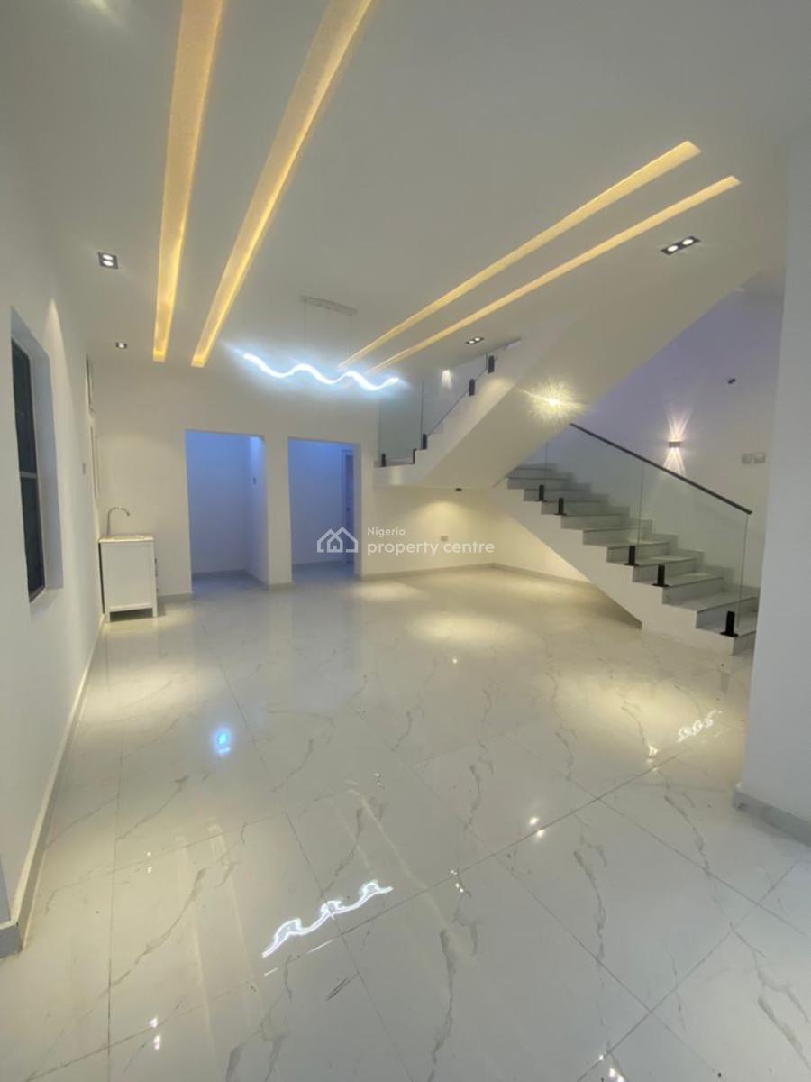 5 Bedroom Duplex with Penthouse, Ajimobi Street Oluyole Estate, Ibadan, Oyo, Detached Duplex for Sale