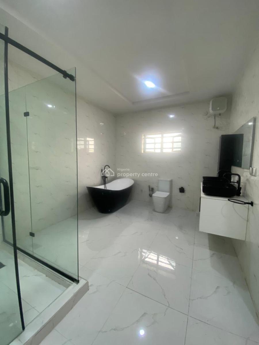 5 Bedroom Duplex with Penthouse, Ajimobi Street Oluyole Estate, Ibadan, Oyo, Detached Duplex for Sale