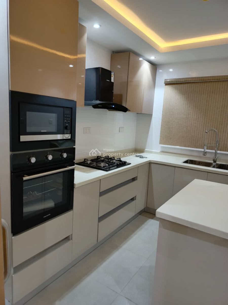 3-bedroom Apartment Alrooms Ensuit with Visitors Toilet., Off Herbert Macaulay, Yaba, Lagos, Flat / Apartment for Sale