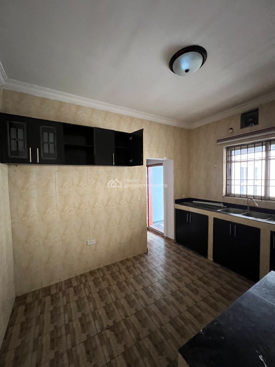 Spacious 2 Bedroom Apartment, Ikate Elegushi, Lekki, Lagos, Flat / Apartment for Rent