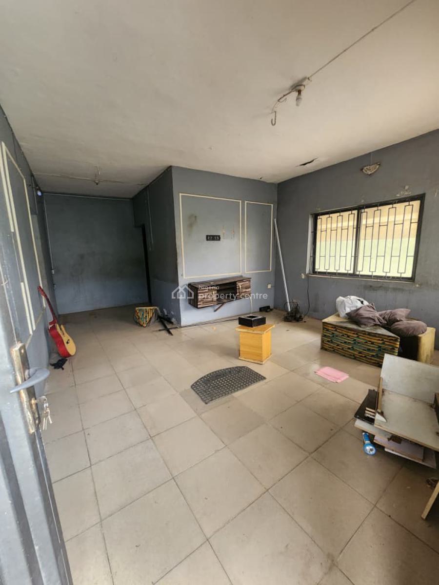 Decent 2 Bedrooms Flat (ground Floor), Off Aborishade Lawanson, Surulere, Lagos, House for Rent