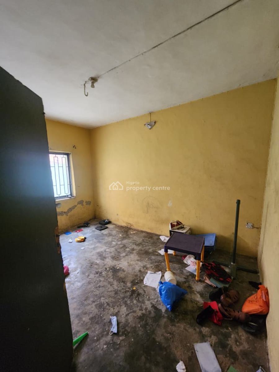 Decent 2 Bedrooms Flat (ground Floor), Off Aborishade Lawanson, Surulere, Lagos, House for Rent