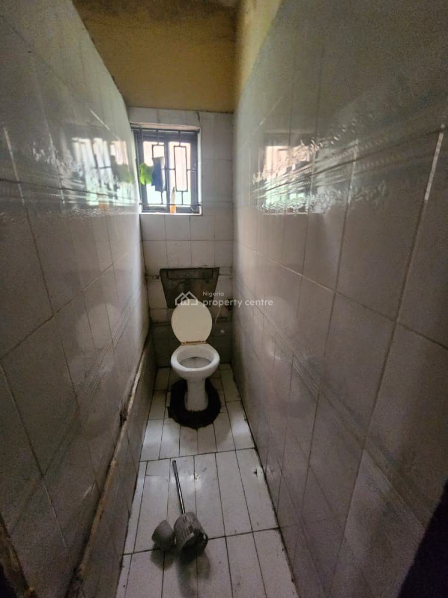 Decent 2 Bedrooms Flat (ground Floor), Off Aborishade Lawanson, Surulere, Lagos, House for Rent