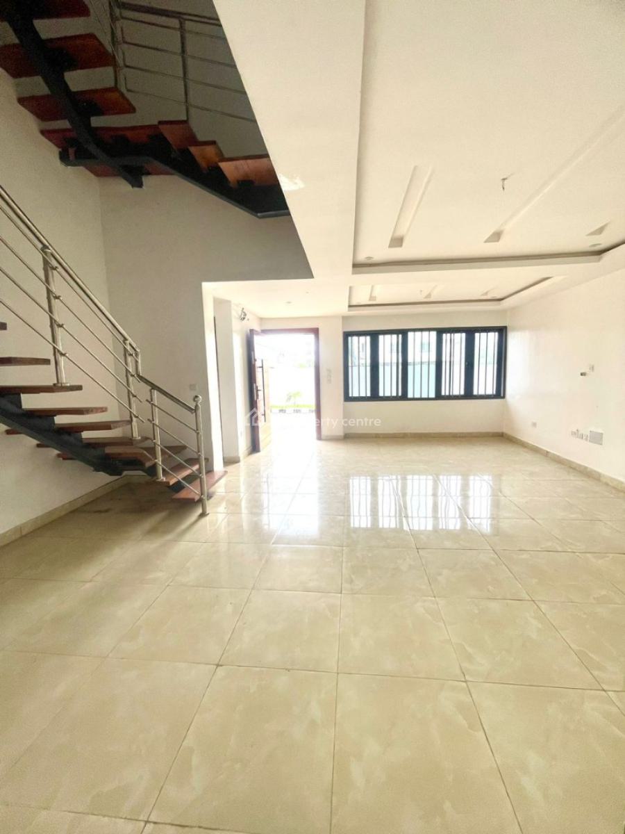 4 Bedroom Flat, Lekki Phase 1, Lekki, Lagos, Flat / Apartment for Rent