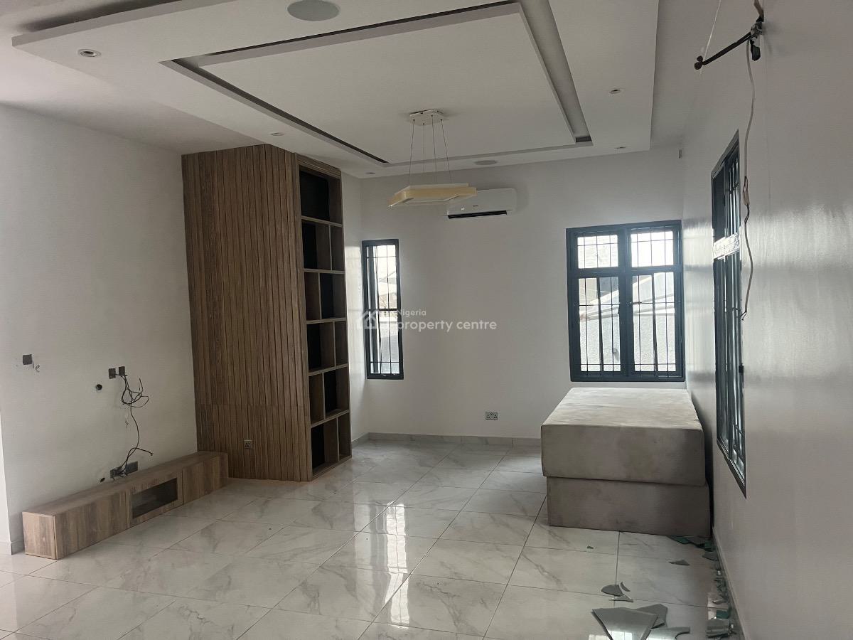 Relatively New 4 Bedrooms Terrace Duplex with a Bq, Ikate Elegushi, Lekki, Lagos, Terraced Duplex for Rent