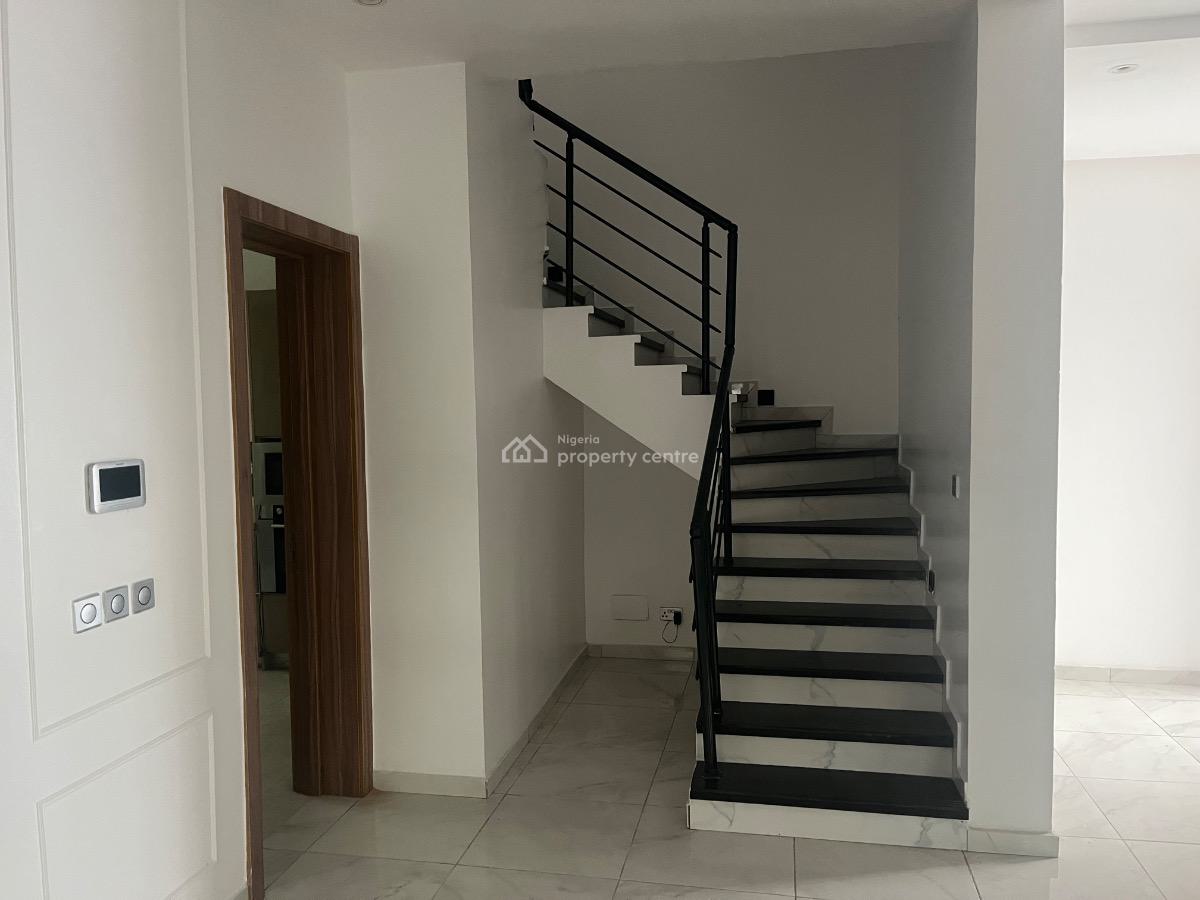 Relatively New 4 Bedrooms Terrace Duplex with a Bq, Ikate Elegushi, Lekki, Lagos, Terraced Duplex for Rent