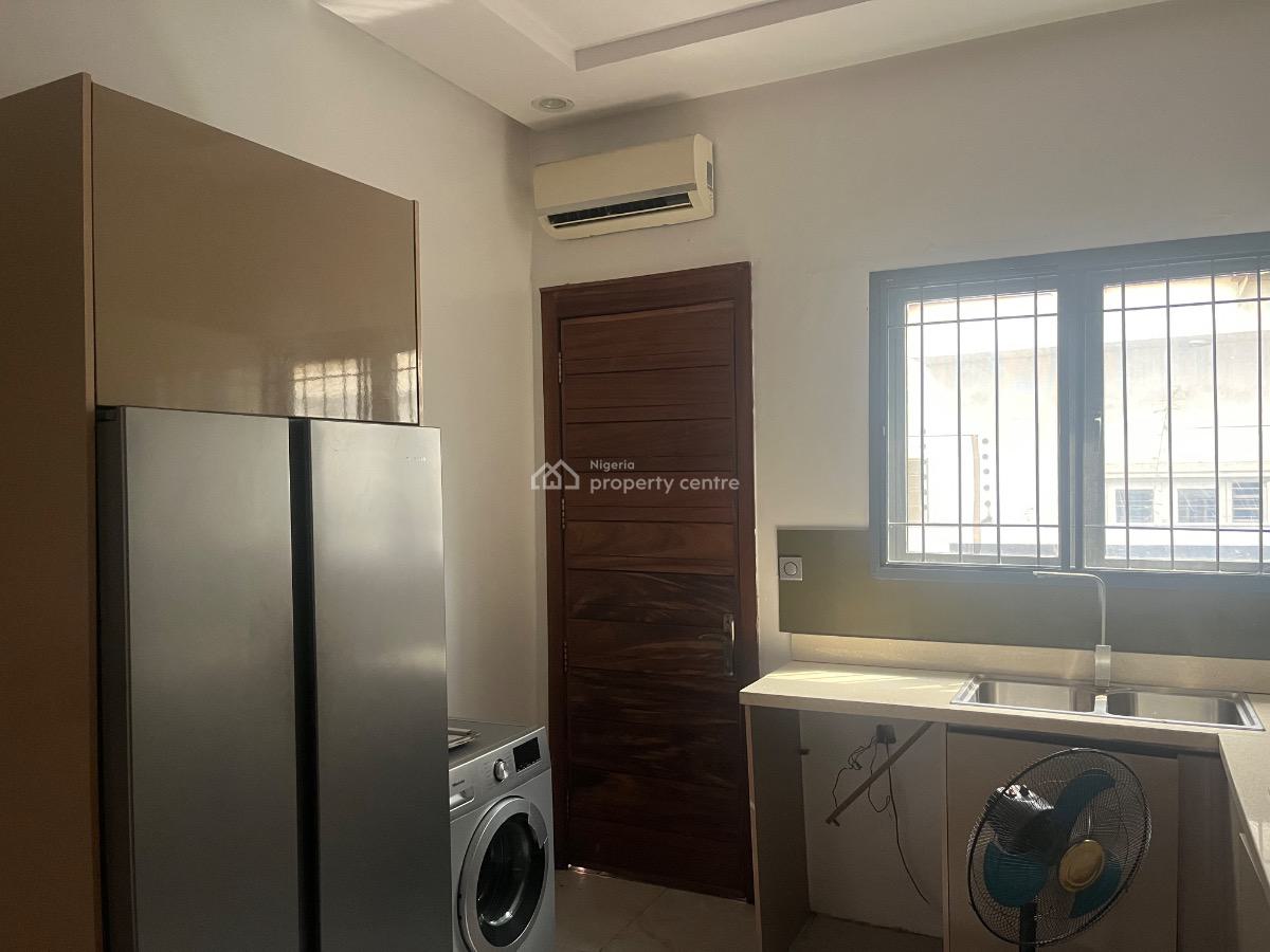 Relatively New 4 Bedrooms Terrace Duplex with a Bq, Ikate Elegushi, Lekki, Lagos, Terraced Duplex for Rent