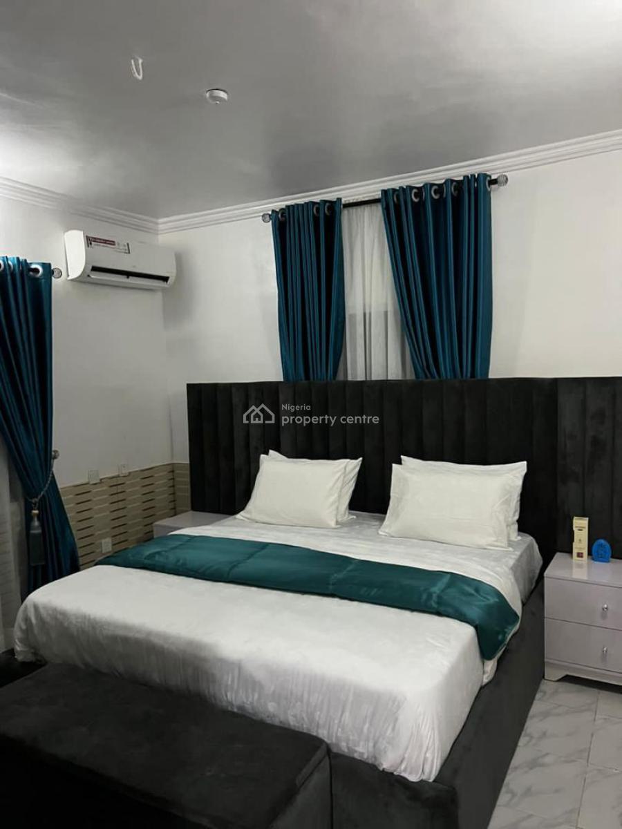 Cozy 3 Bedroom Apartment, Happyland Estate, Sangotedo, Ajah, Lagos, Flat / Apartment Short Let