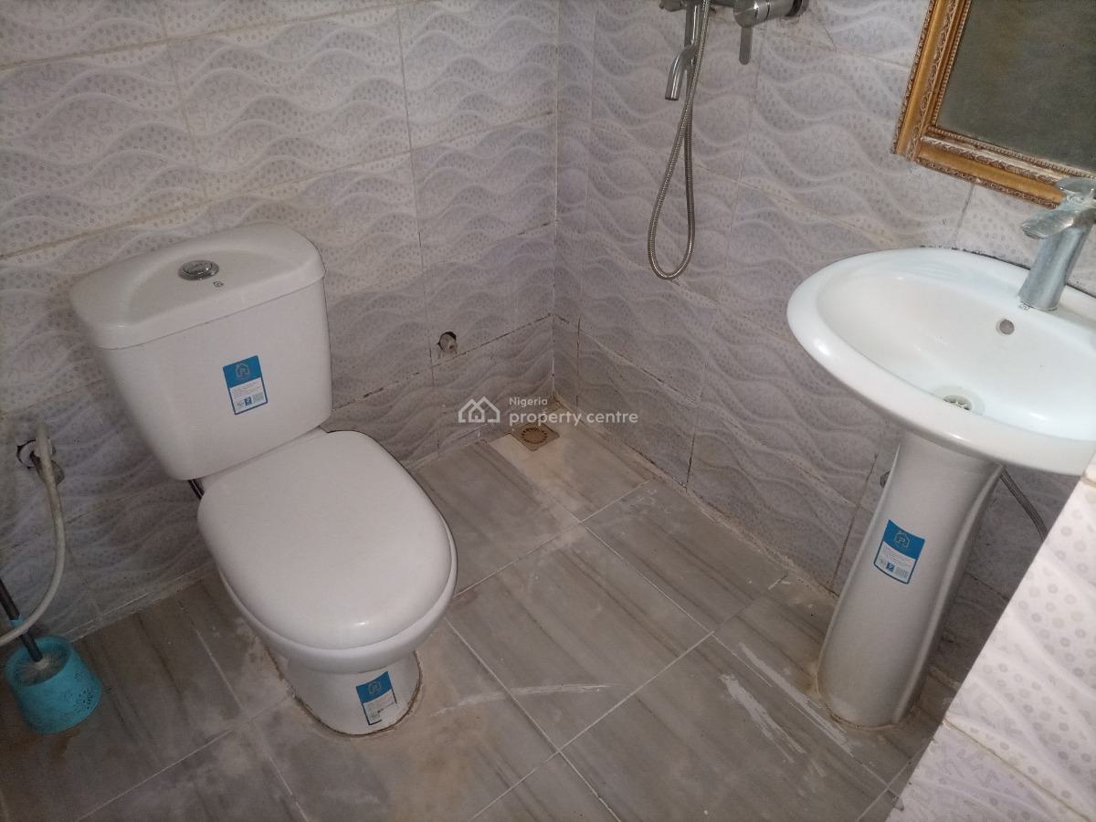 Sharp Pay & Move in 2 Bedroom Flat, Ground Floor, 6th Avenue, Gwarinpa, Abuja, Flat / Apartment for Rent