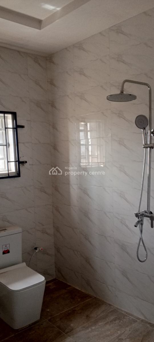 Luxurious 2 Bedrooms Flat with 3 Toilets, Arewa, Asese, Ibafo, Ogun, Flat / Apartment for Rent