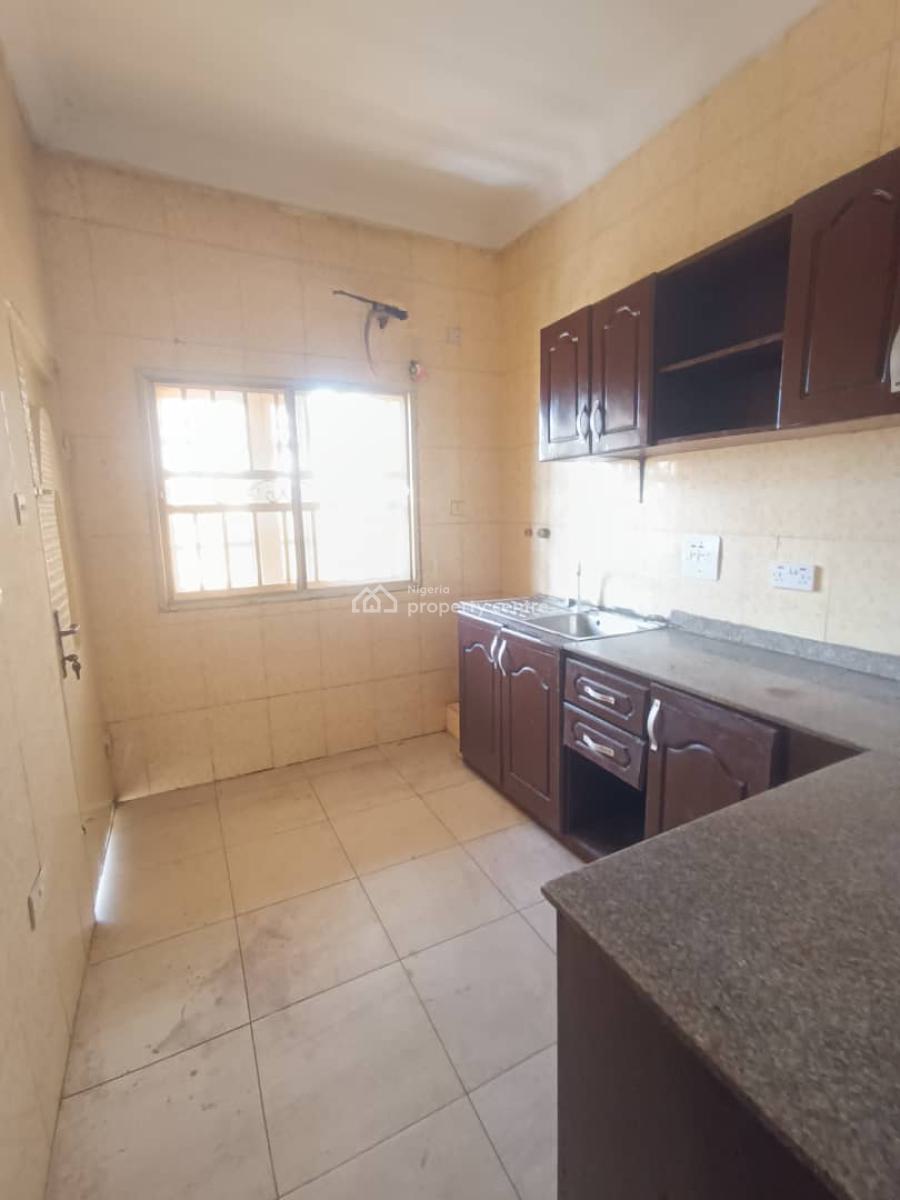 Renovated 3-bedroom Flat with Bq, Sangotedo, Ajah, Lagos, Flat / Apartment for Rent