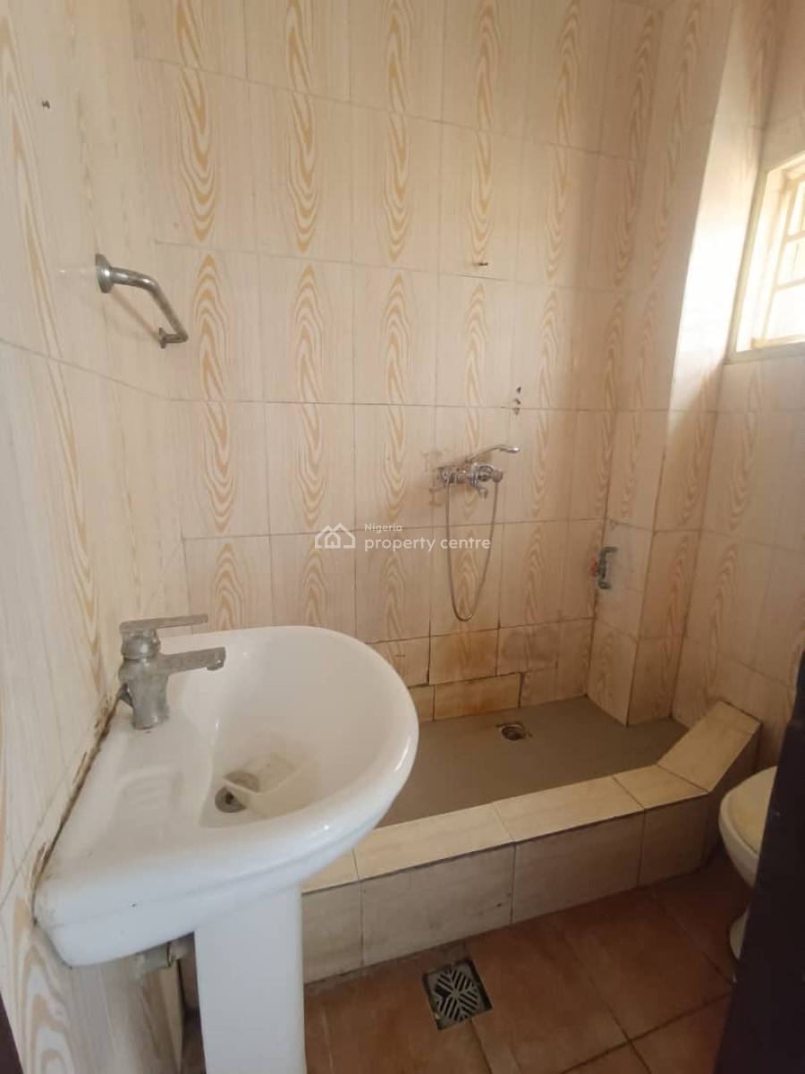 Renovated 3-bedroom Flat with Bq, Sangotedo, Ajah, Lagos, Flat / Apartment for Rent