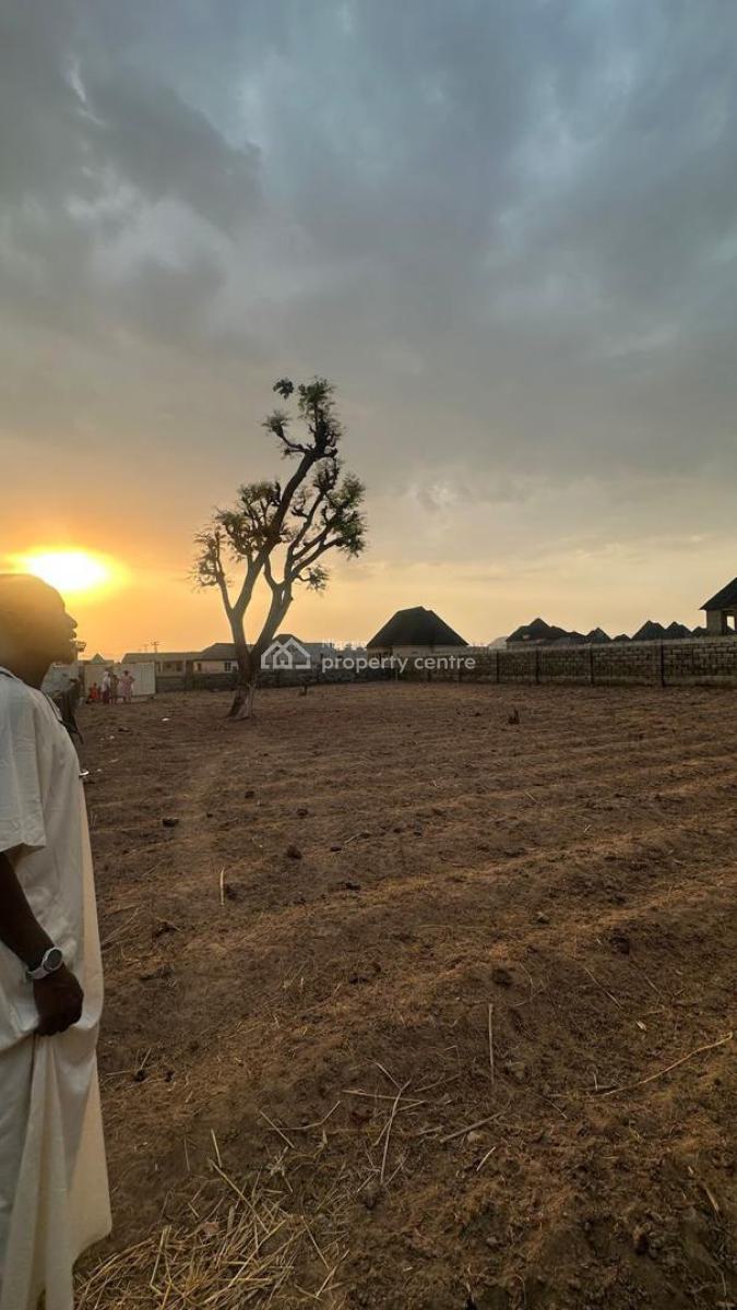 Strategic 1000sqm Land, Sabon, Lugbe District, Abuja, Residential Land for Sale