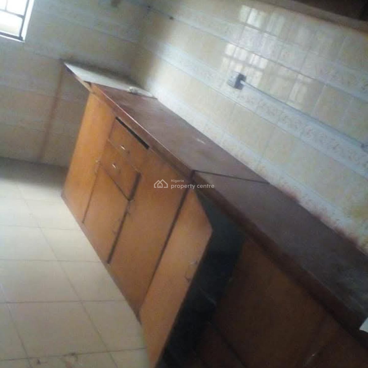 Spacious 2 Bedroom Flat, Off 69road, Gwarinpa, Abuja, Flat / Apartment for Rent
