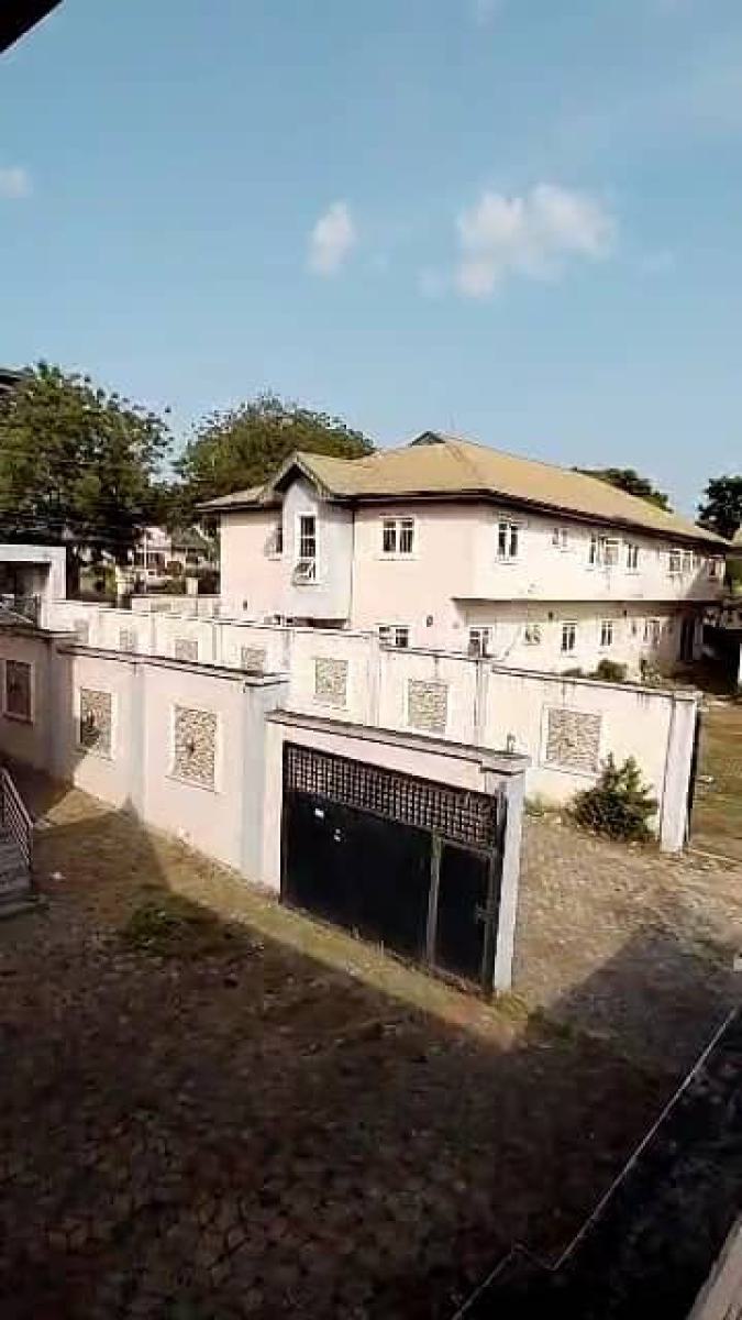 30 Units of Apartments on 400sqm, Jericho, Ibadan, Oyo, Hotel / Guest House for Sale