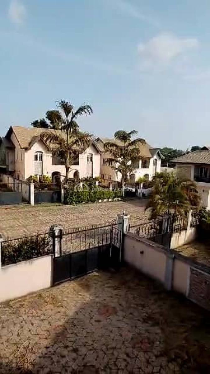 30 Units of Apartments on 400sqm, Jericho, Ibadan, Oyo, Hotel / Guest House for Sale