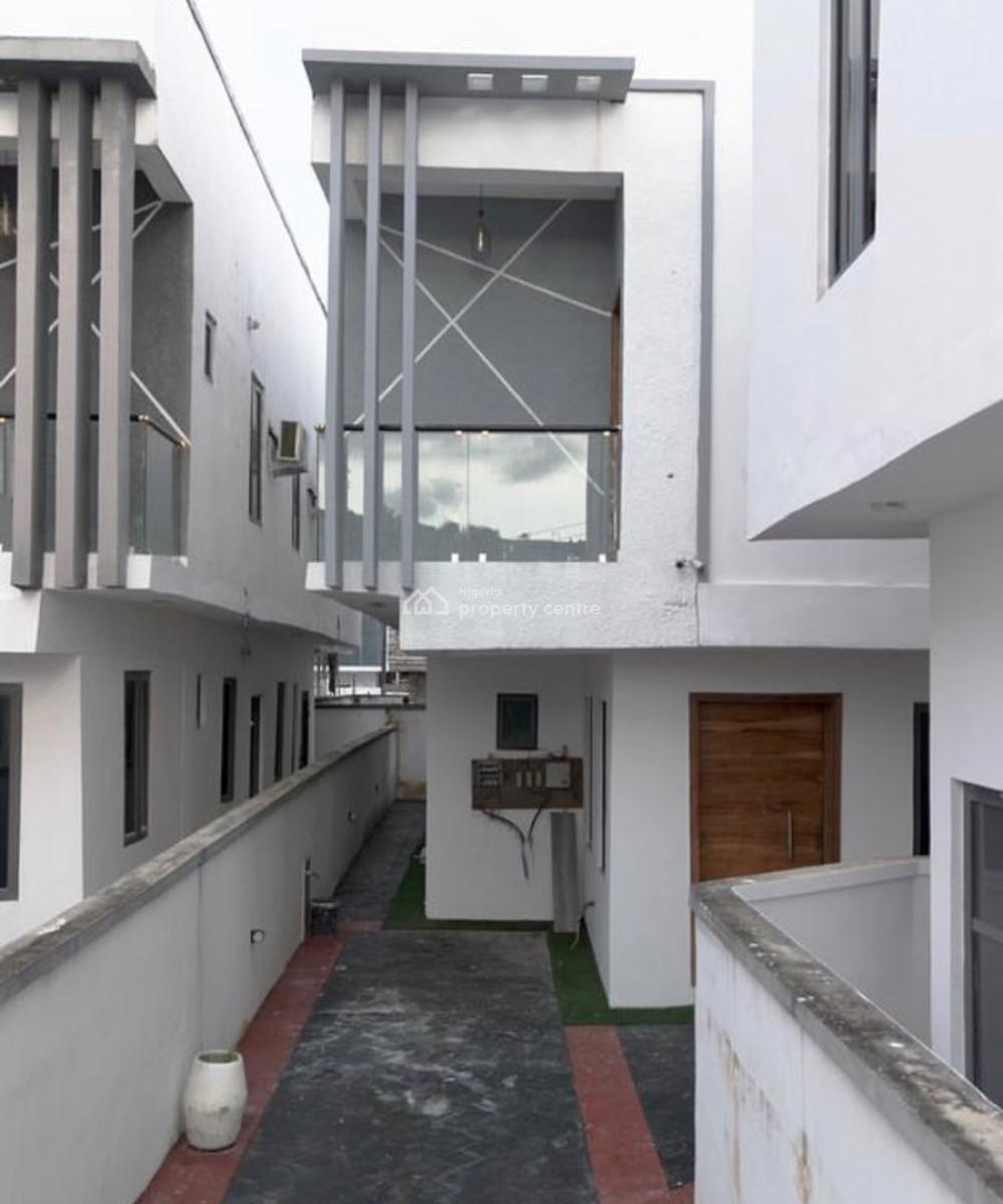 4-bedroom Semi-detached Duplex, Ologolo, Lekki, Lagos, Semi-detached Duplex for Sale