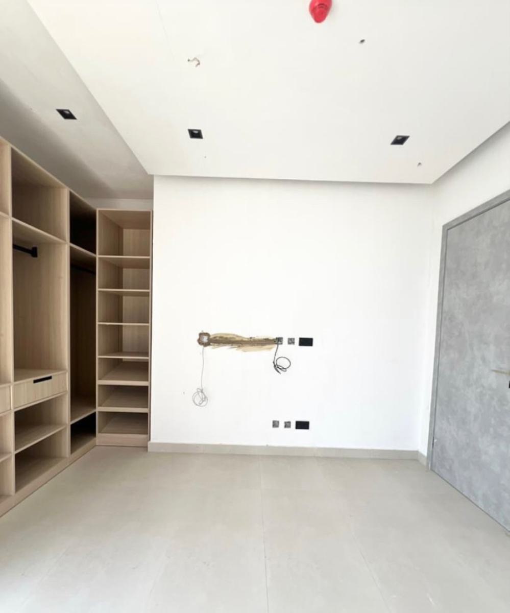 3 Bedroom Apartment with Rooftop, Lekki Phase 1, Lekki, Lagos, Flat / Apartment for Sale