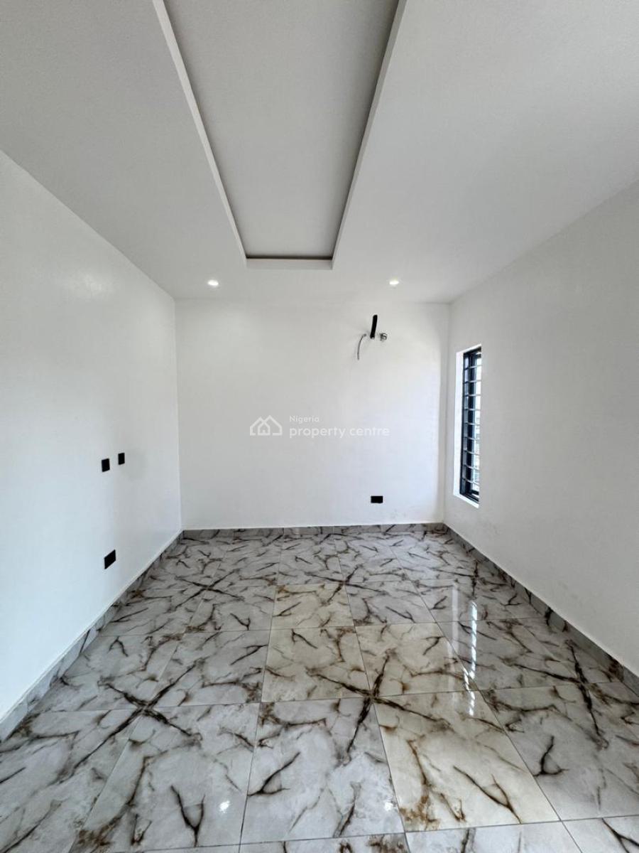 1 Bedroom Apartment, Ologolo, Lekki, Lagos, Mini Flat (room and Parlour) for Sale