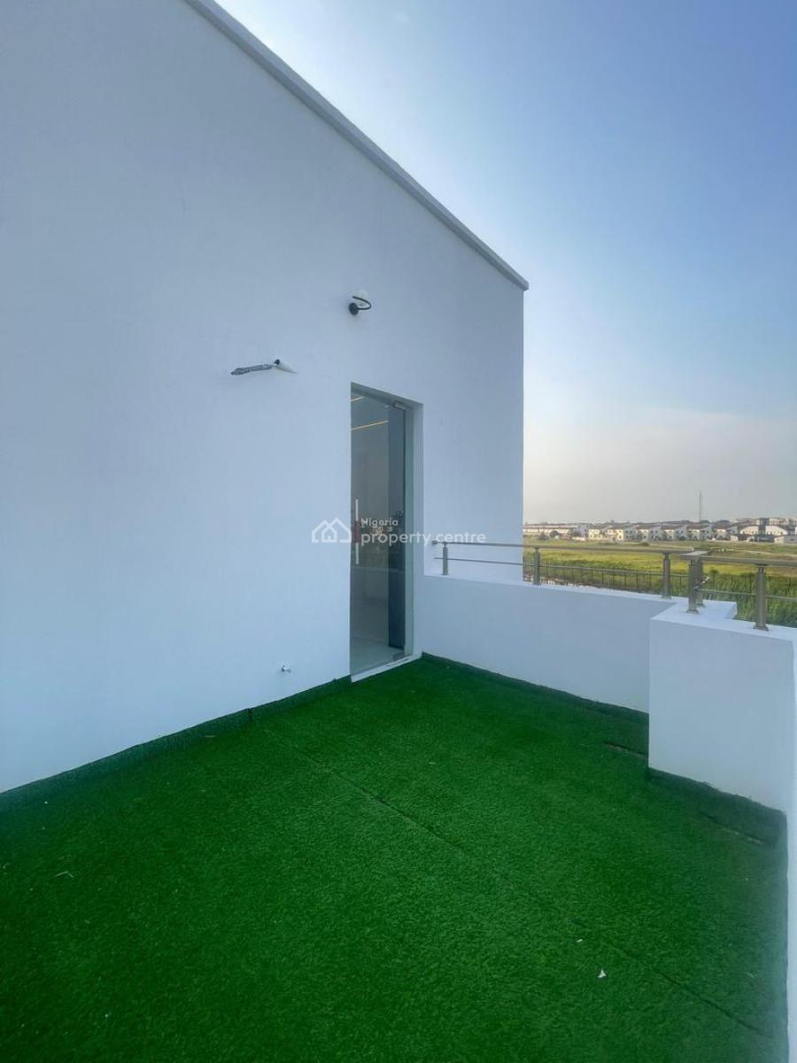 Pristine 5 Bedroom  Fully Detached with Bq and Smart Home in an Estate, Chevron, Lekki, Lagos, House for Sale