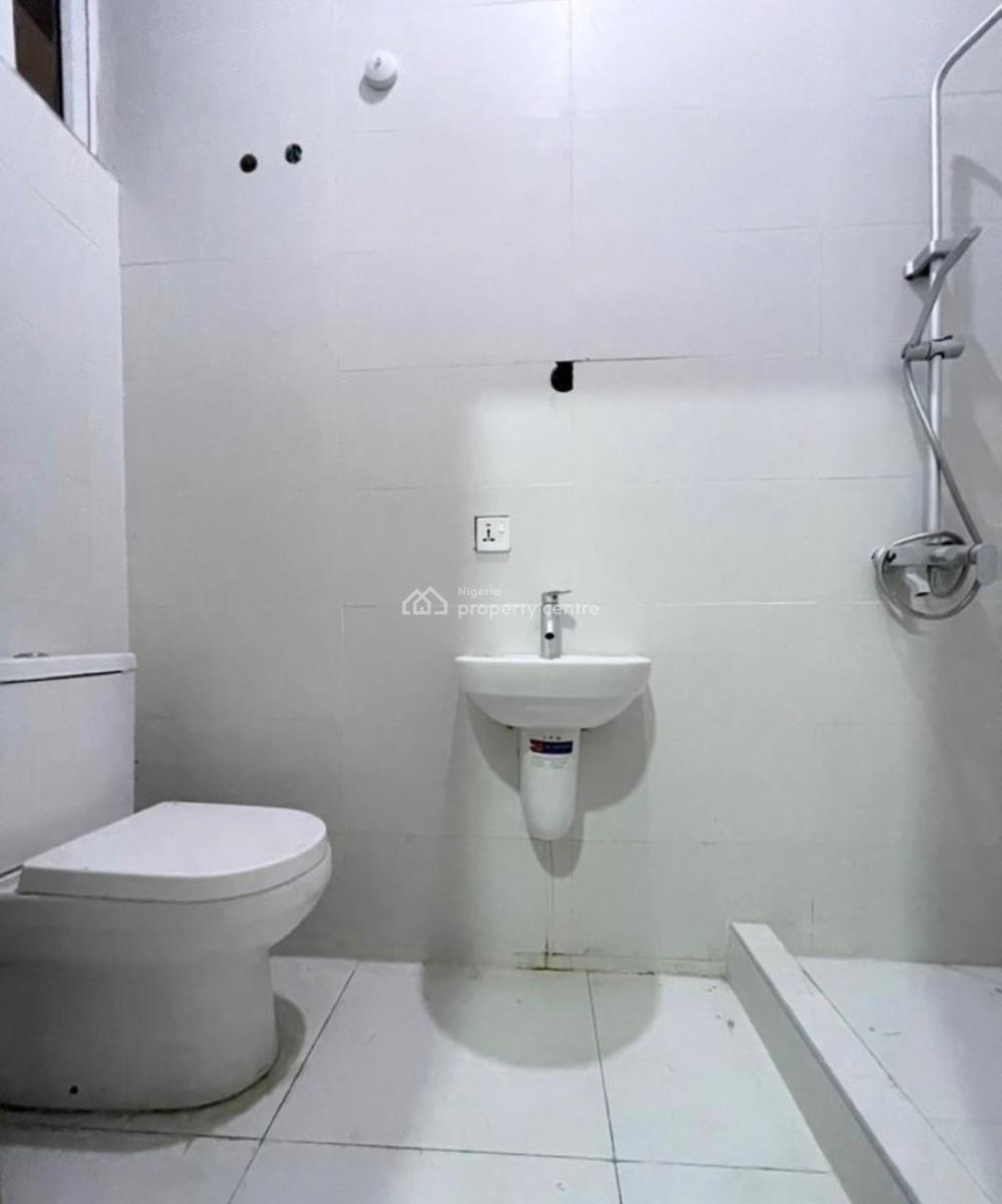 Luxury 3-bedroom Serviced Apartments, Osapa, Lekki, Lagos, Flat / Apartment for Sale