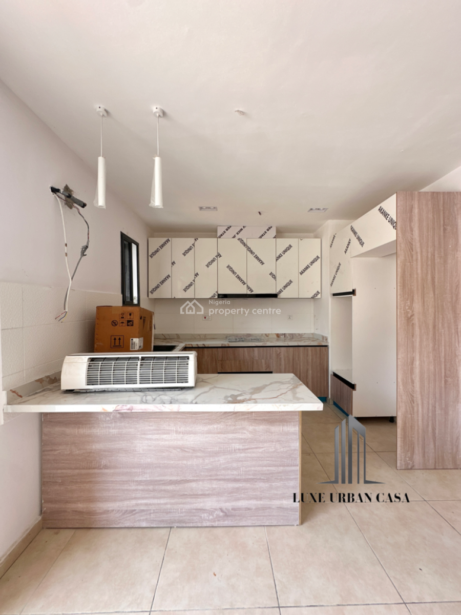 2 Bedroom Apartment, Ologolo, Lekki, Lagos, Flat / Apartment for Sale