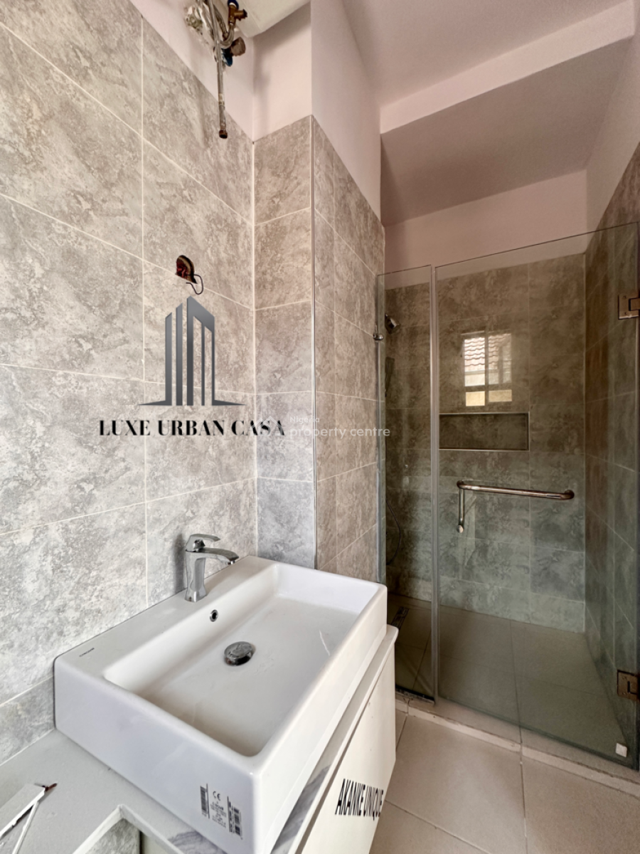 2 Bedroom Apartment, Ologolo, Lekki, Lagos, Flat / Apartment for Sale