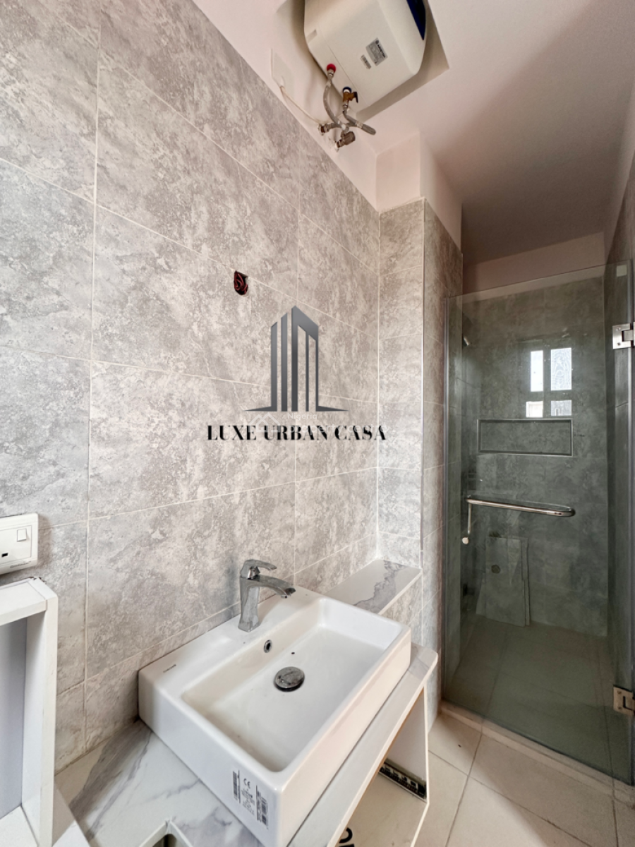 2 Bedroom Apartment, Ologolo, Lekki, Lagos, Flat / Apartment for Sale