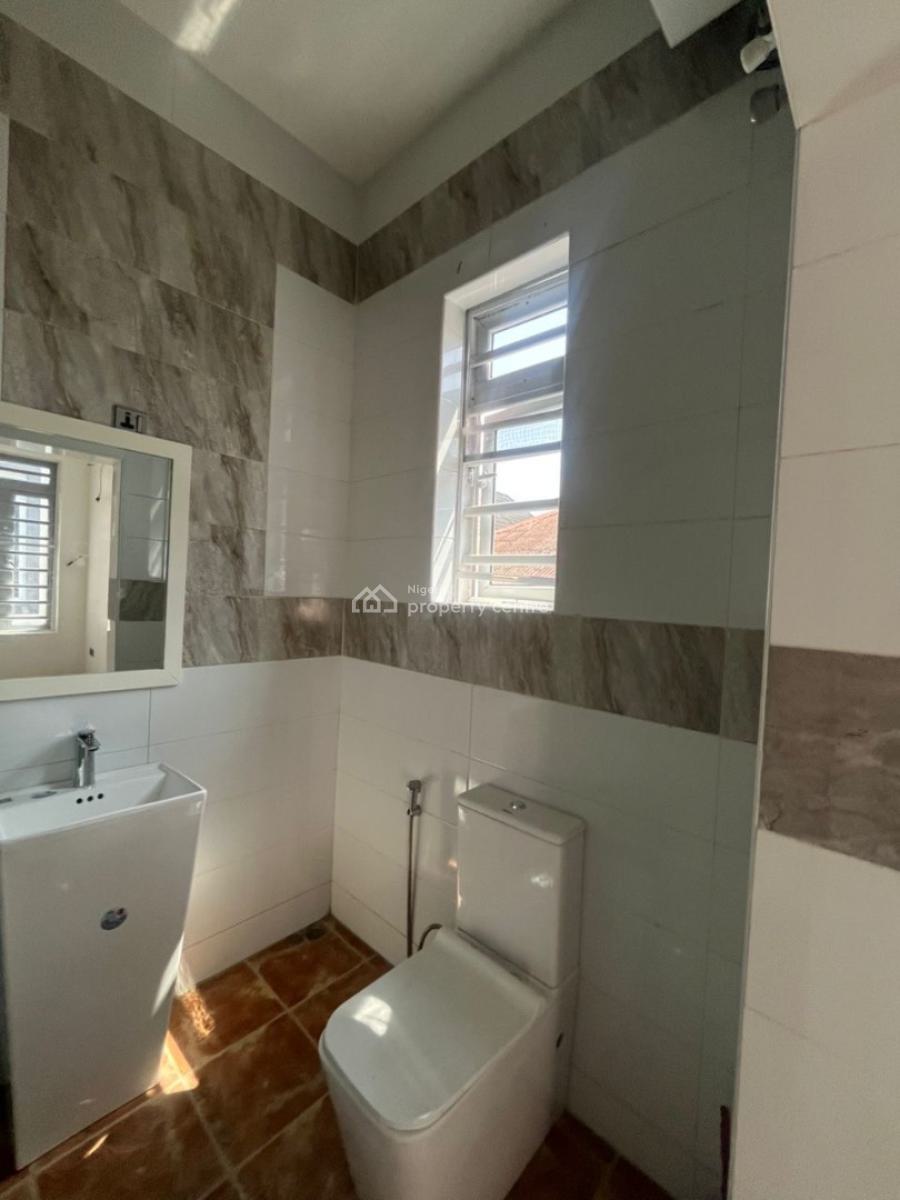 3 Bedroom Apartment, Omole Phase 2, Ikeja, Lagos, House for Rent