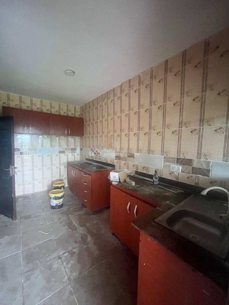 2 Bedroom Flat, Alasela Estate, Ogombo, Ajah, Lagos, Flat / Apartment for Rent