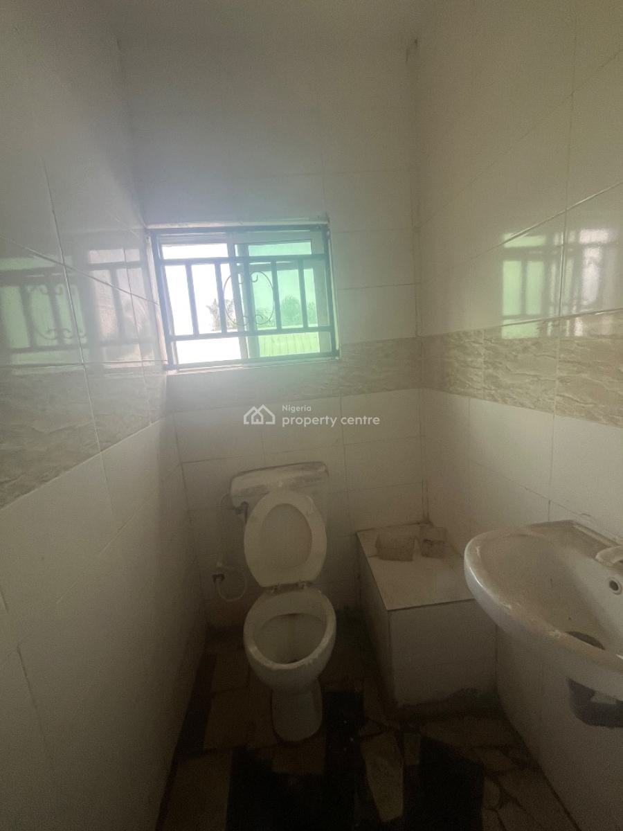 2 Bedroom Flat, Alasela Estate, Ogombo, Ajah, Lagos, Flat / Apartment for Rent