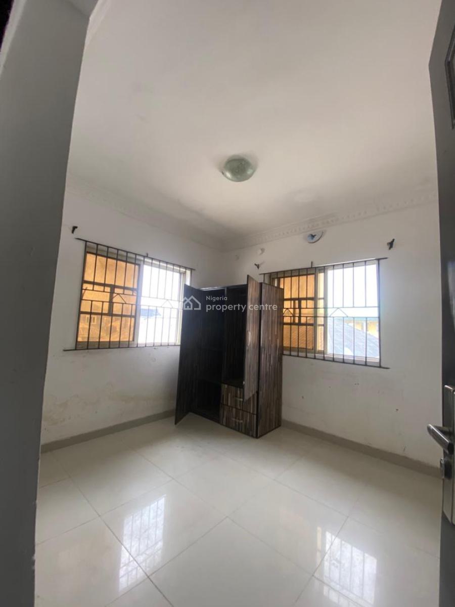 Sharp 2 Bedroom Apartment Upstairs, Sangotedo, Ajah, Lagos, Flat / Apartment for Rent