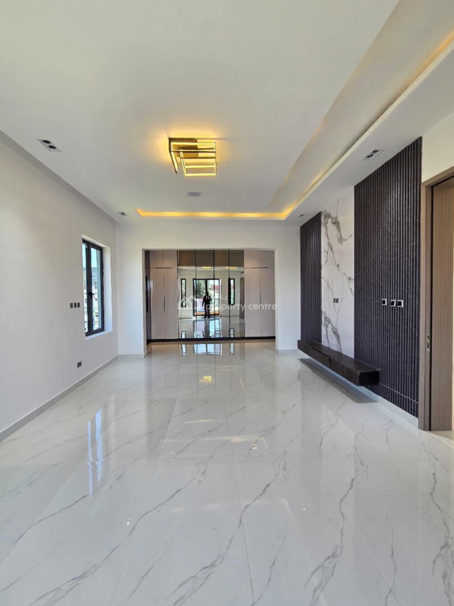 Specious 5 Bedrooms with Amazing Facilities, Lekki Phase 1, Lekki, Lagos, Detached Duplex for Sale