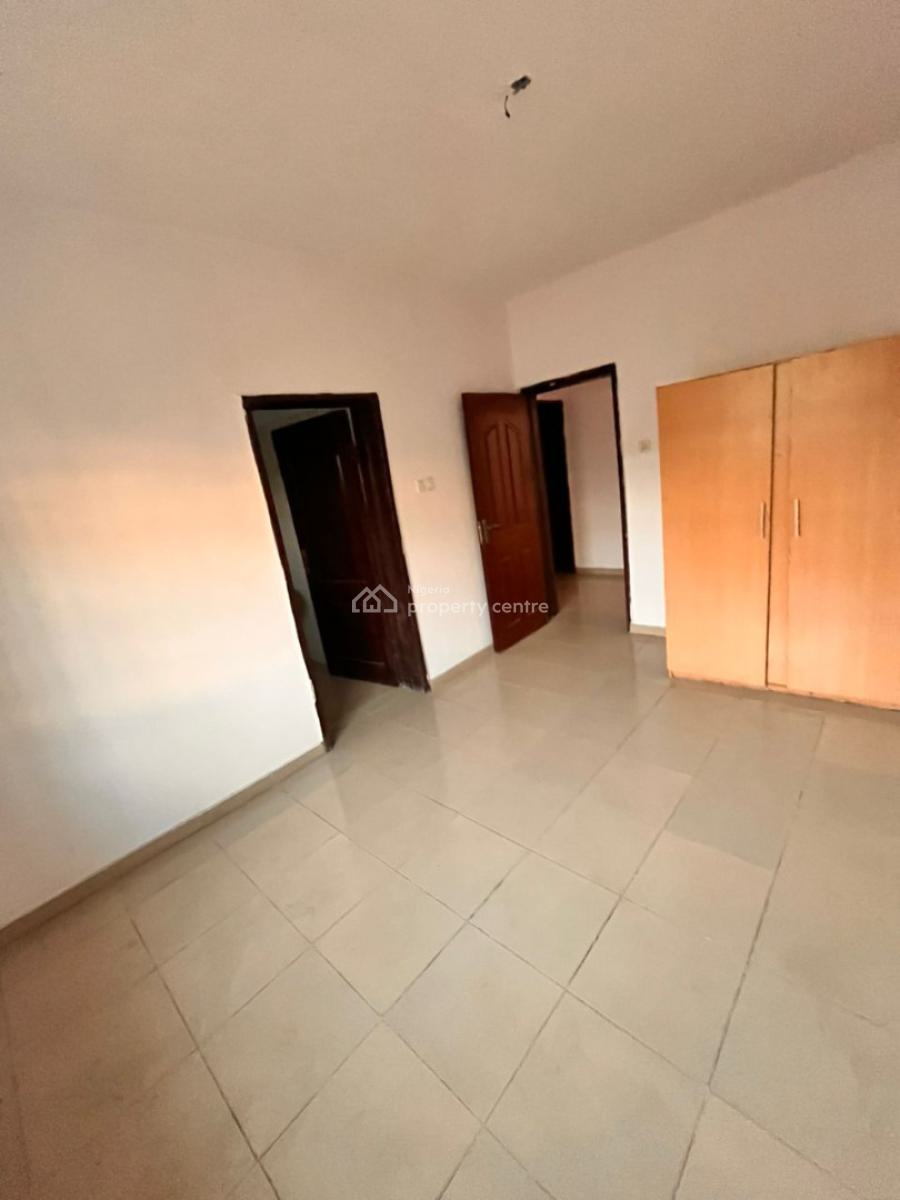 3 Bedrooms Flat Upstairs, Osapa, Lekki, Lagos, Flat / Apartment for Rent