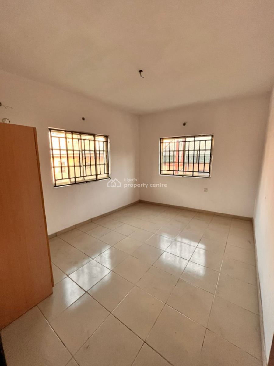 3 Bedrooms Flat Upstairs, Osapa, Lekki, Lagos, Flat / Apartment for Rent